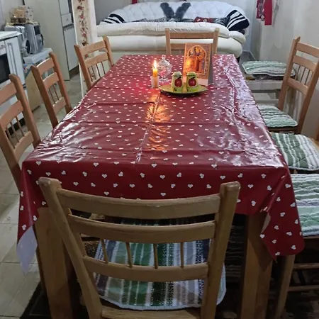 Vikendica Nada *