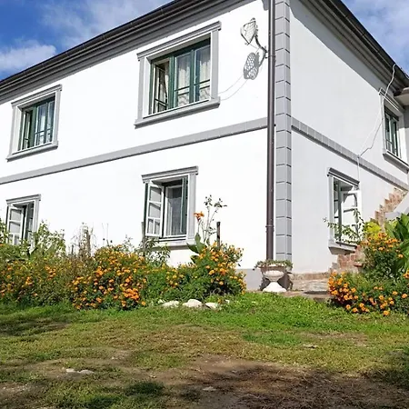 Vikendica Nada Holiday home *
